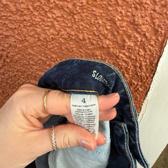 American Eagle Slouchy Fit Jeans Women's Size 4 R - Medium Wash Mid Rise Stretch - Picture 2 of 7